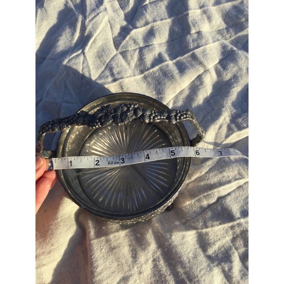 Vtg Silverplated divided glass dish 6” 6 in nuts snacks appetizers hosting farm - Picture 10 of 10